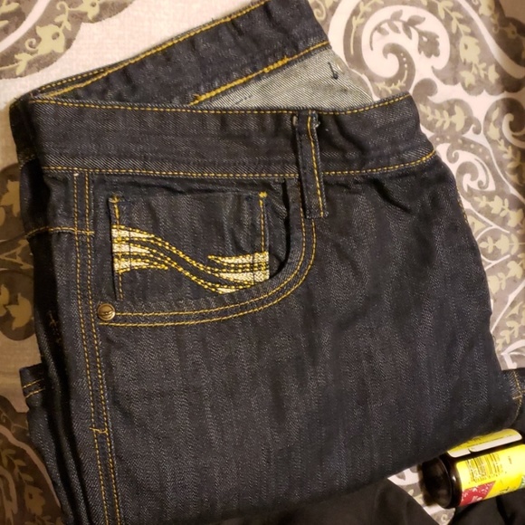 Jeans - Picture 4 of 4